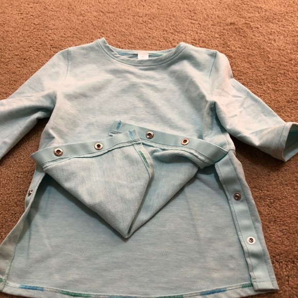 ❌Ivivva 6 Shirt with Side Snaps - Picture 3 of 4